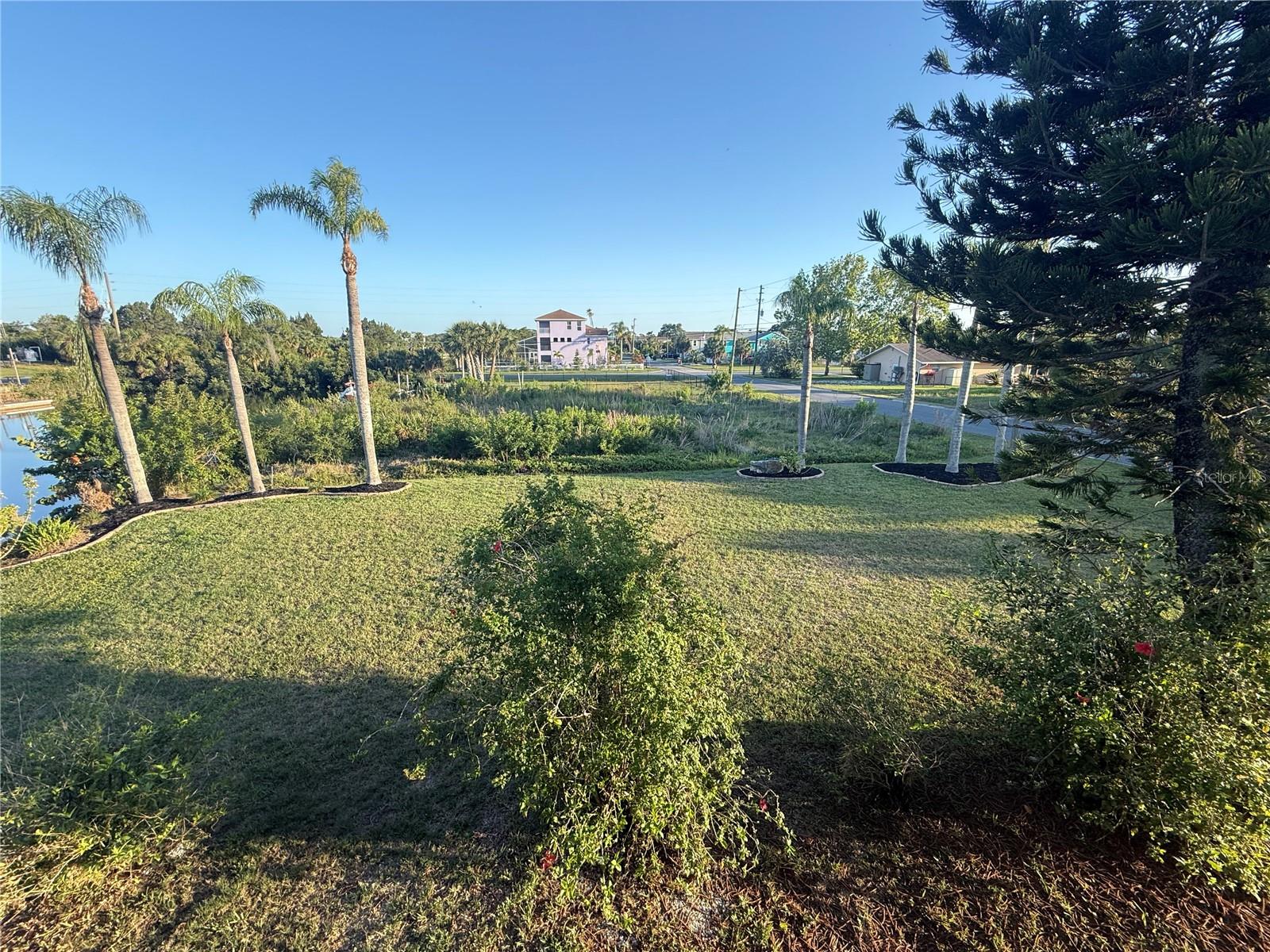 HERNANDO BEACH - Residential