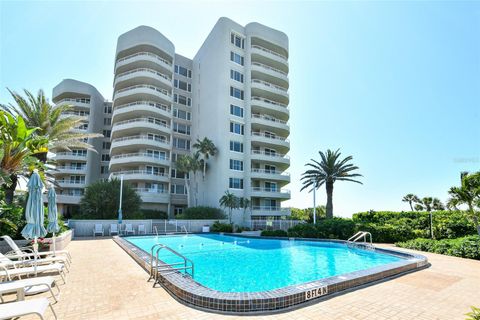 A home in LONGBOAT KEY