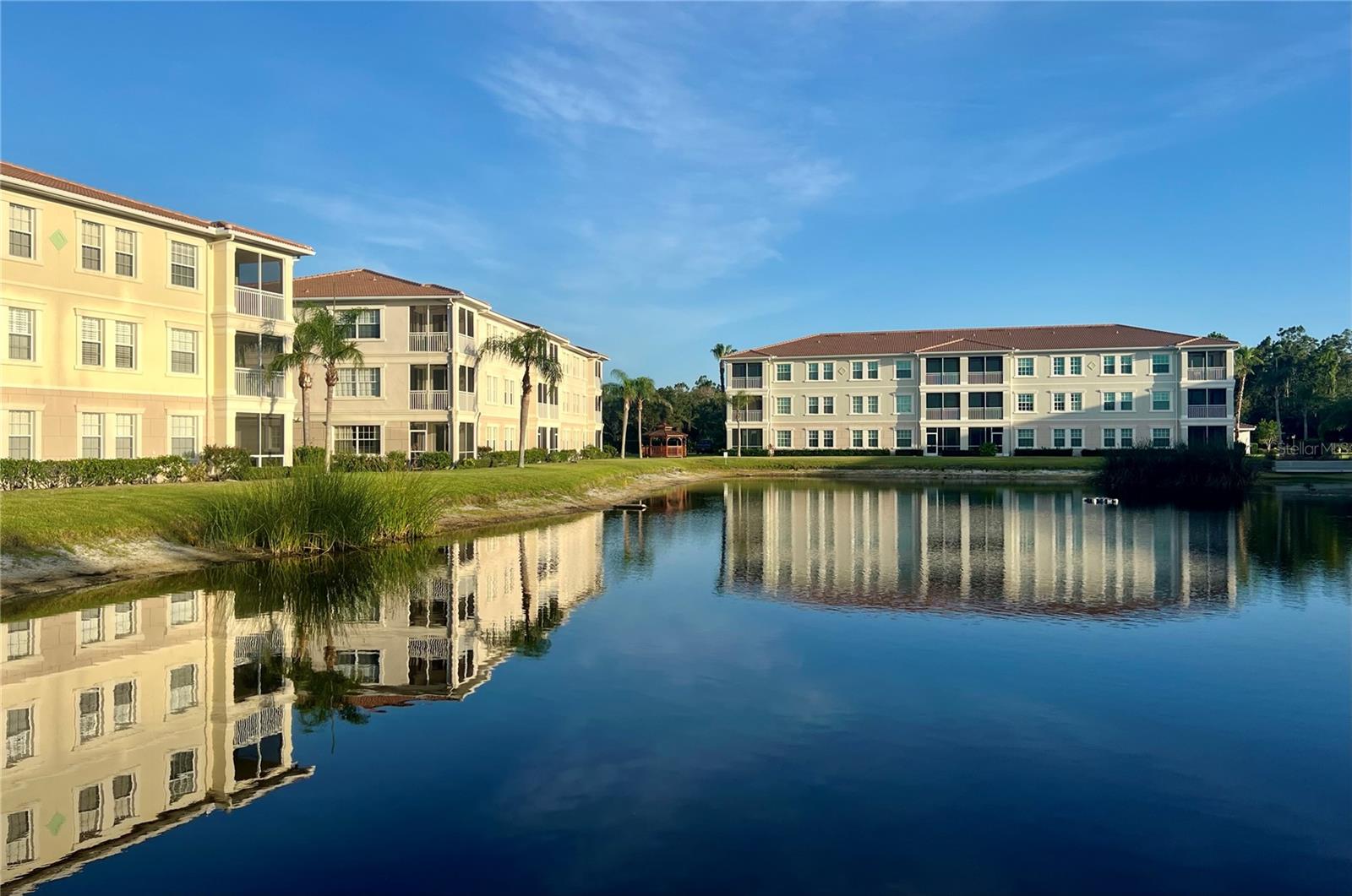 Available Now – 500 San Lino Circle, Unit 534 | $1900/Month | 12-Month Lease | Furnished or Unfurnished
The minimum rental period is 3 months with flexible lease terms, price decided on with length of the rental.
Live in style in this top-floor 2-bedroom, 2-bath penthouse with den, located in the sought-after San Lino community. Built in 2014, this elegant condo features soaring tray ceilings with crown molding, brand new furnishings, and a fully equipped kitchen with upgraded maple cabinetry, granite countertops, stainless steel appliances, and tile flooring. The spacious den is currently set up as a third bedroom, offering flexible living options.
Enjoy resort-style amenities including an elevator, new roof and HVAC, sparkling pool, clubhouse, and gym—all in a boutique community of just 11 elevator buildings. The bright and airy family room includes a custom wet bar with maple and granite finishes and a stainless-steel bar sink—perfect for entertaining. Step outside to your private lanai with peaceful lake and fountain views, ideal for relaxing under the glow of Florida sunsets.
Additional features include plantation shutters, neutral paint throughout, upgraded bathrooms, a laundry room with newer appliances and attached storage, plus a detached one-car garage and separate storage unit just steps from your door.
Conveniently located just one mile from two major shopping centers with groceries, restaurants, and daily essentials, and only 3 miles to the charming, historic downtown Venice. Enjoy weekly farmers markets, live music, and craft fairs, plus three beautiful Gulf Coast beaches within 5 miles away.
Lease terms: 12-month lease at $1900/month. Offered furnished or unfurnished. One-month security deposit required to hold the unit, plus first month’s rent due upon lease signing. Tenant application subject to credit and income verification, along with HOA approval.