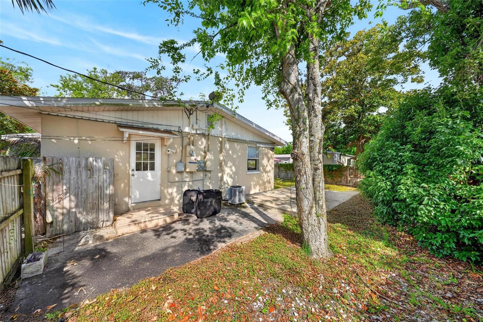 MELROSE VILLAGE - Residential