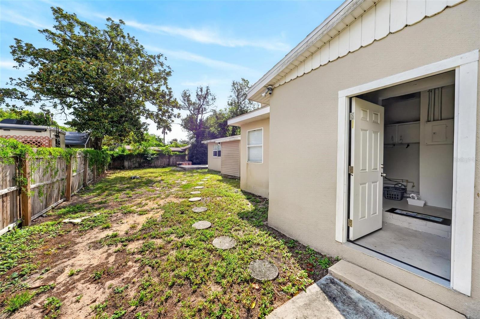 MELROSE VILLAGE - Residential