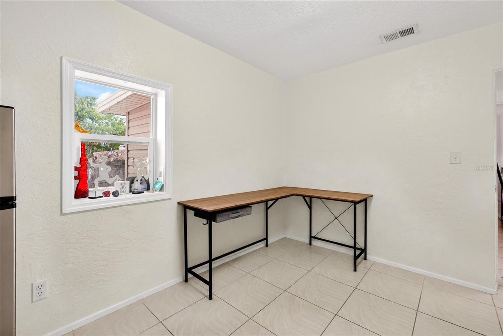 MELROSE VILLAGE - Residential