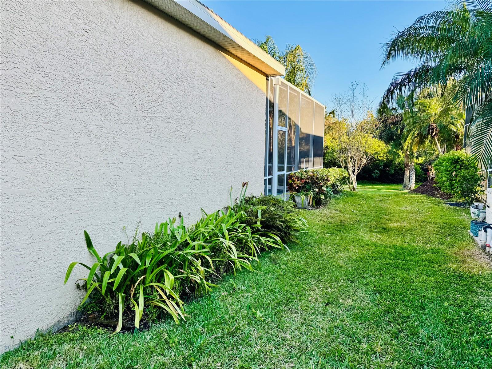 WELLINGTON CHASE - Residential