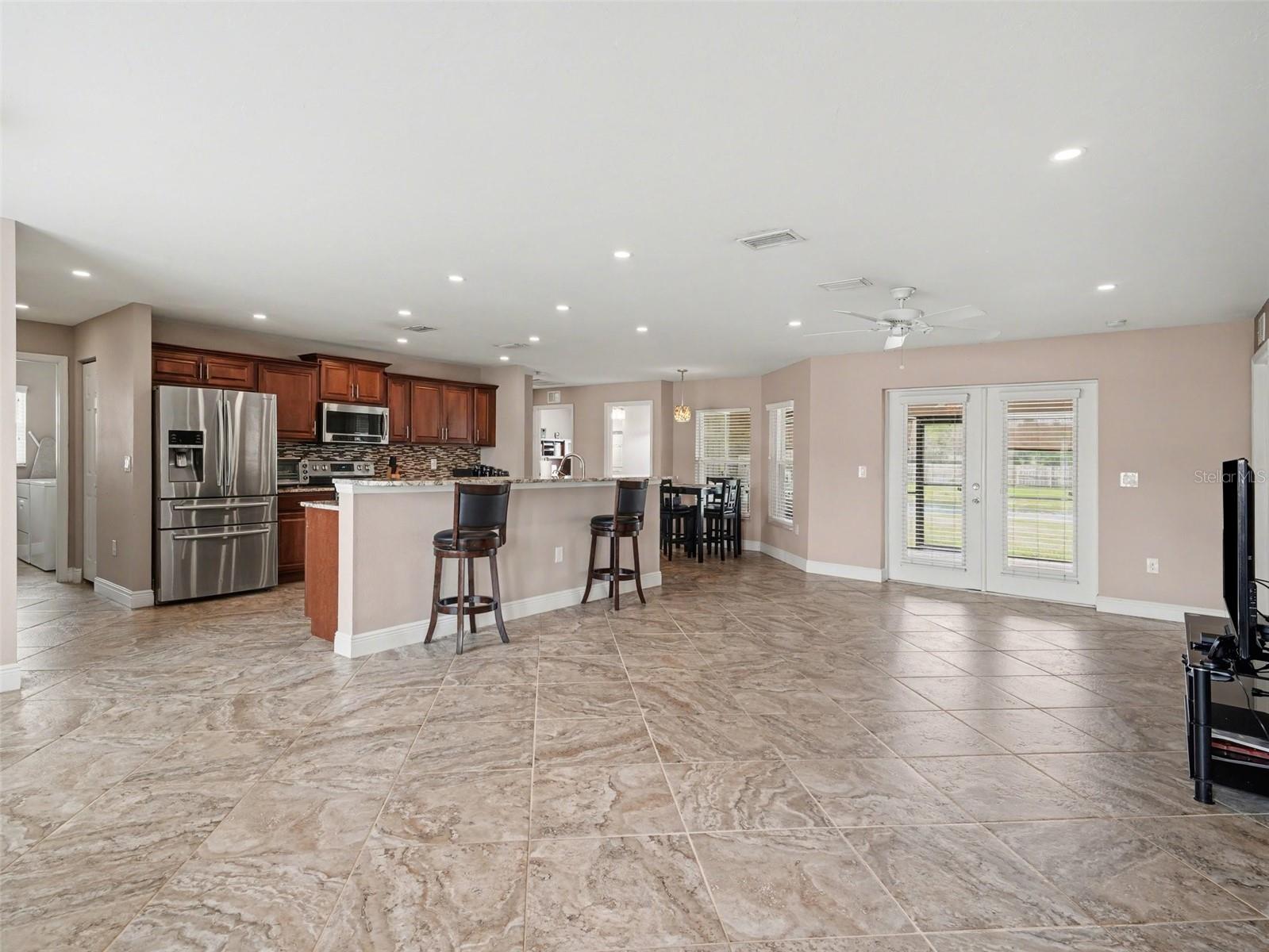 PALMETTO PLANTATION - Residential