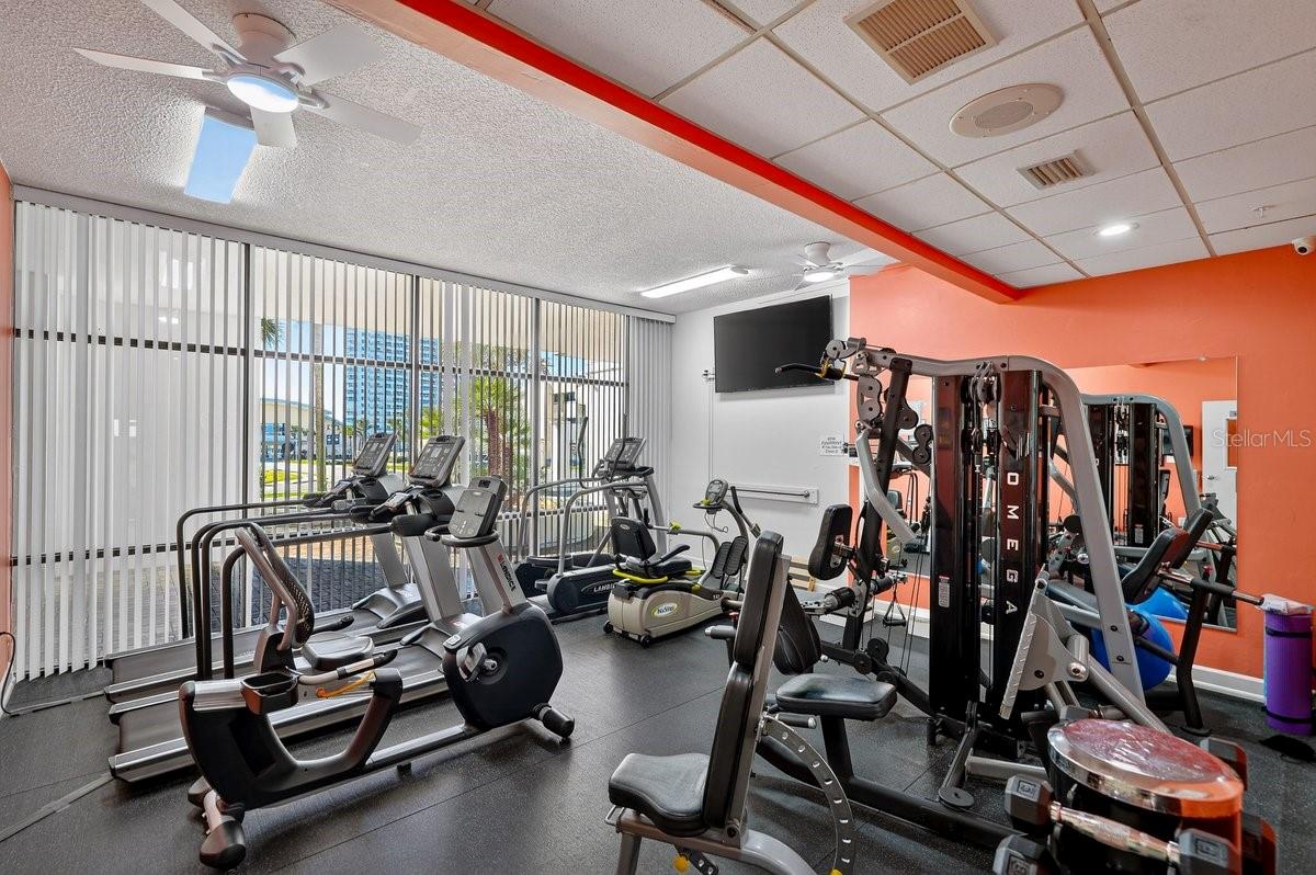 OCEANS 04 - Residential