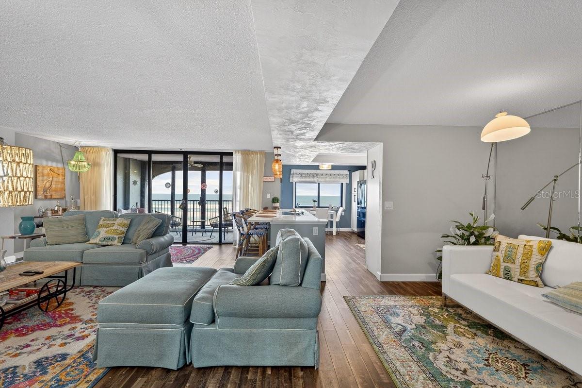 OCEANS 04 - Residential