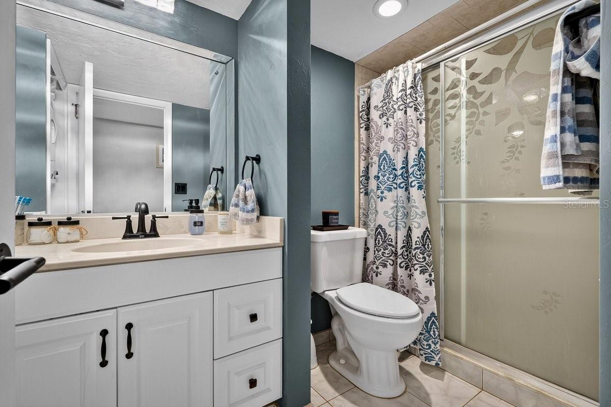 OCEANS 04 - Residential