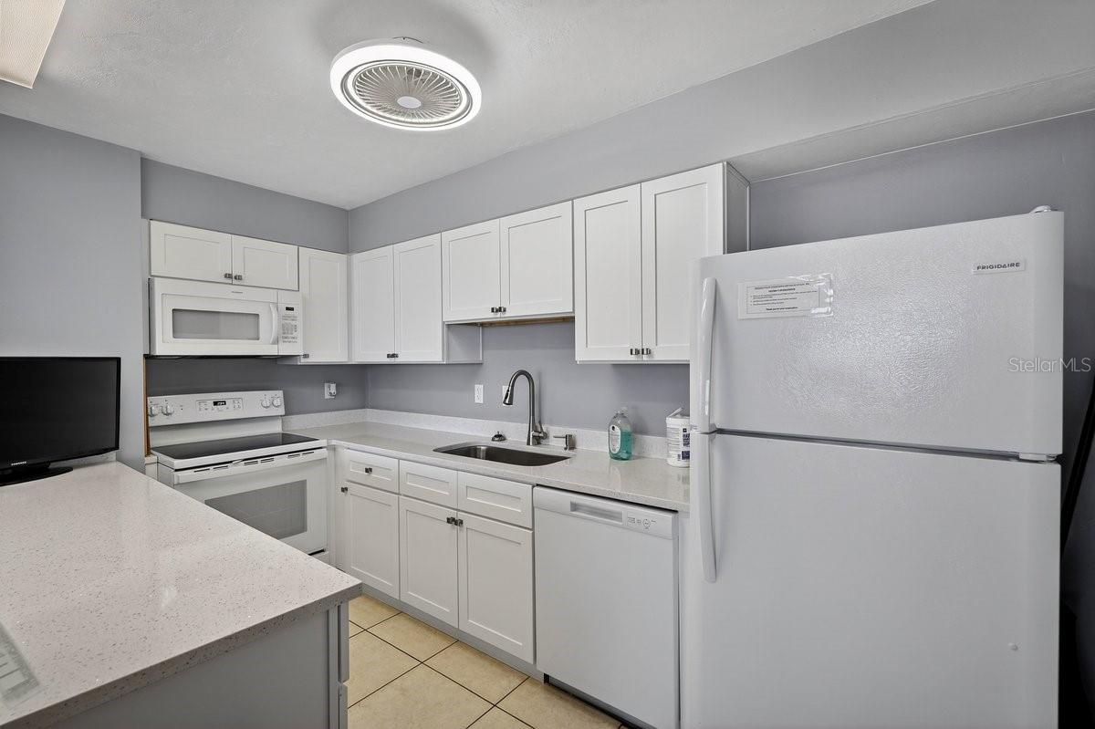 OCEANS 04 - Residential