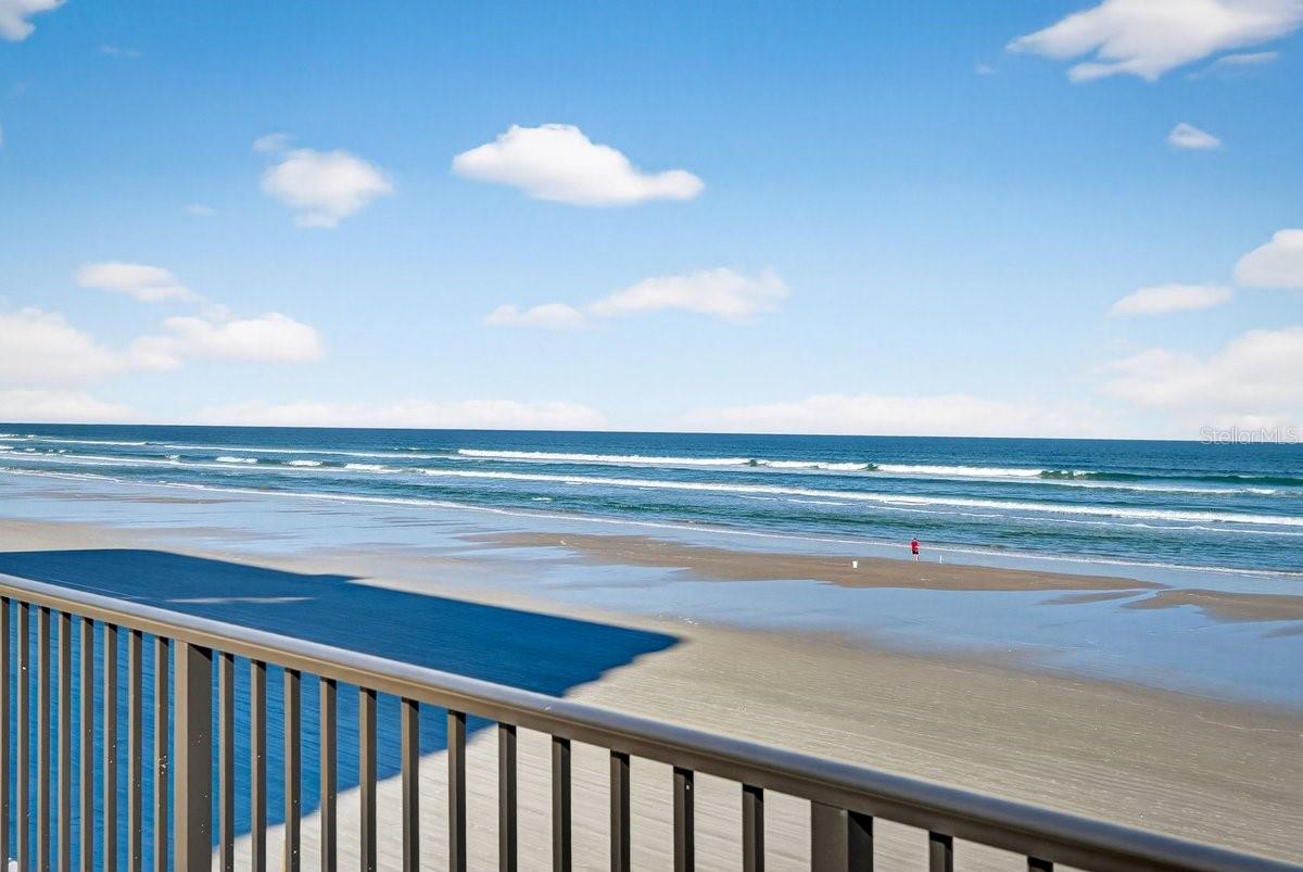 OCEANS 04 - Residential