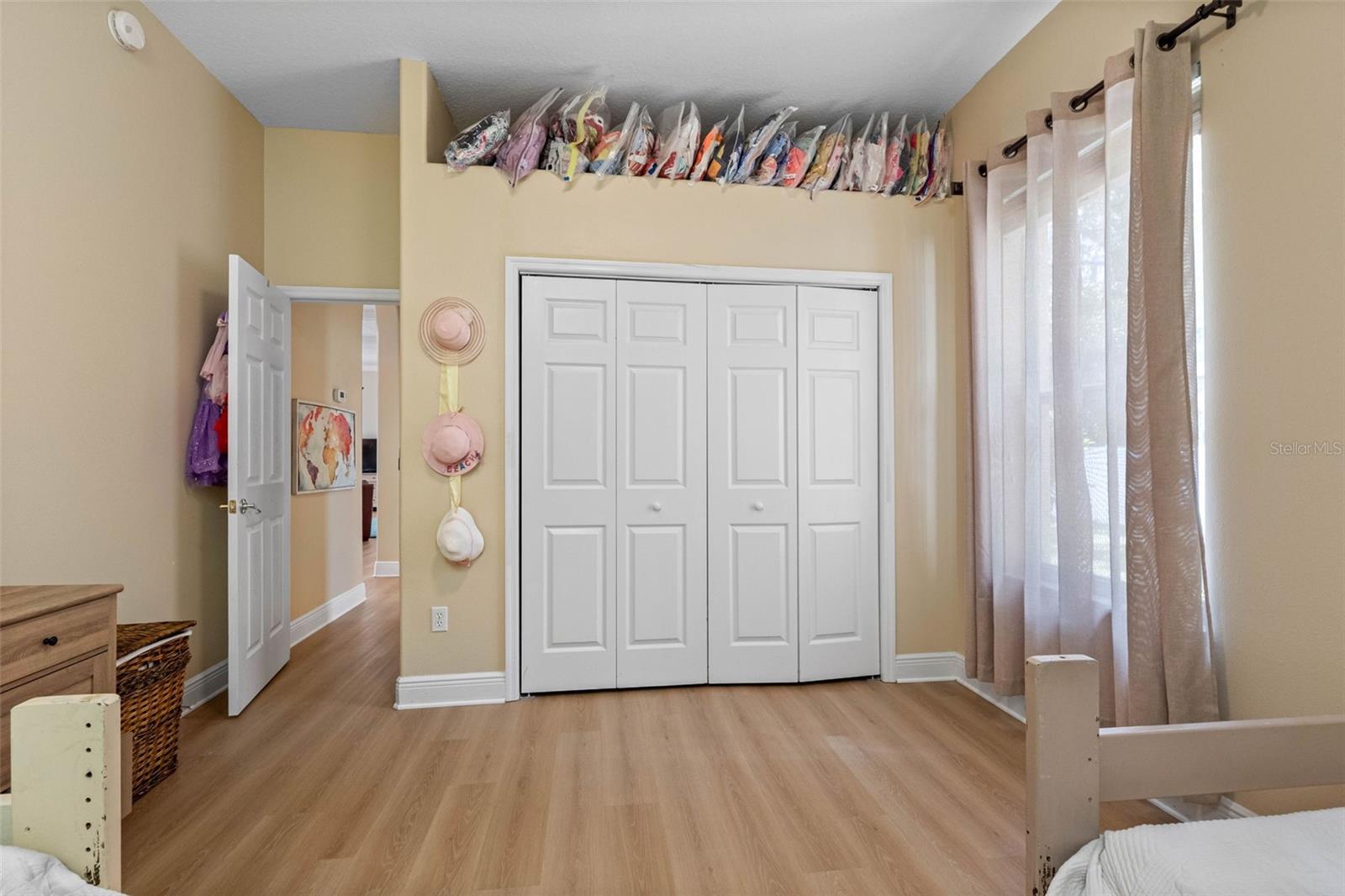 MANOR OAKS SUBDIVISION - Residential