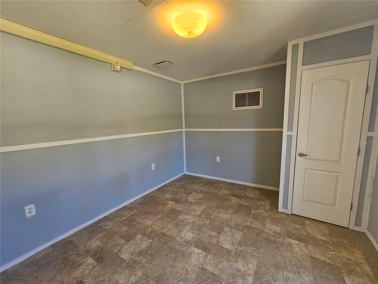 WILLISTON HIGHLANDS UN 12 - Residential