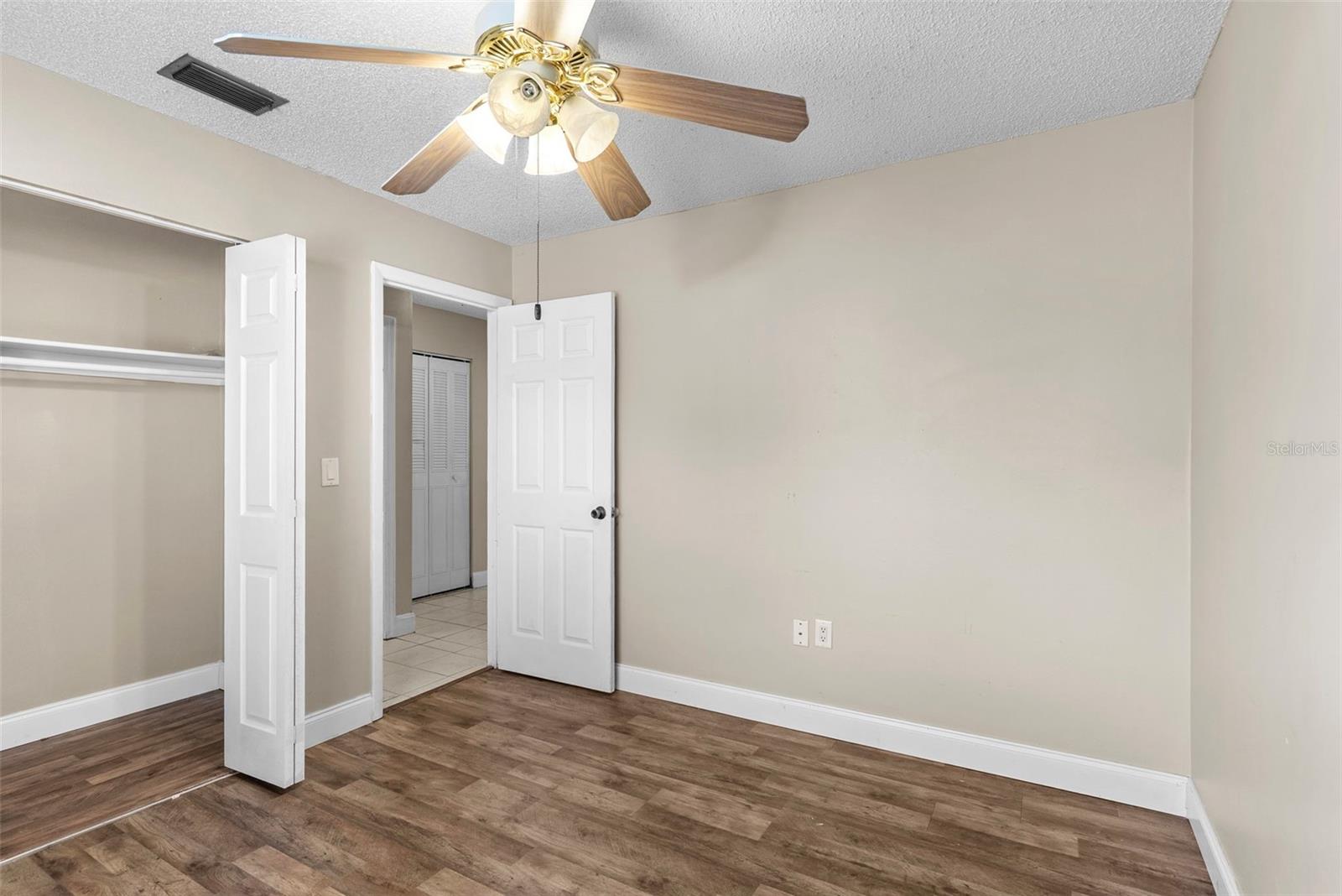 ALAMO VILLAS - Residential Income