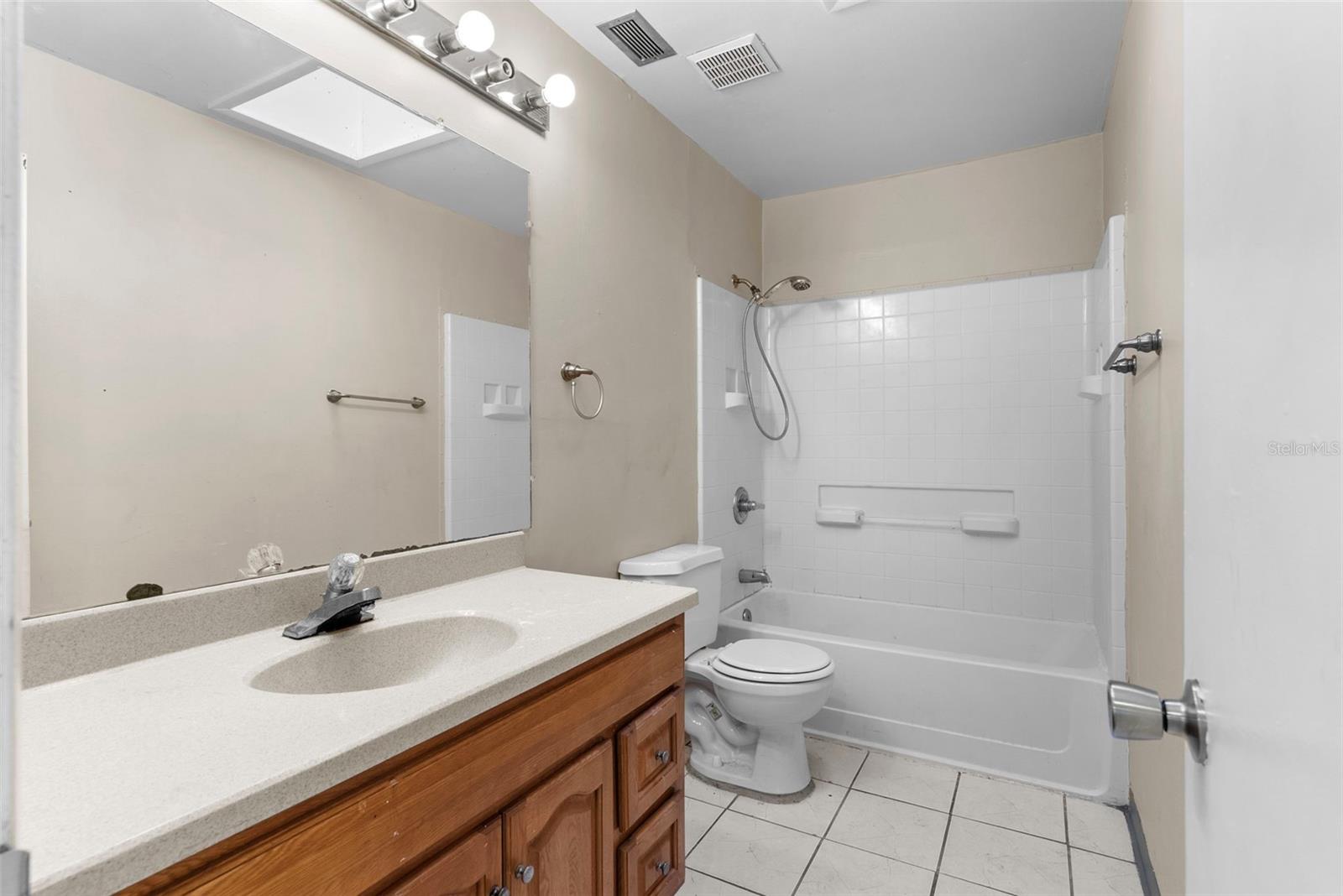 ALAMO VILLAS - Residential Income