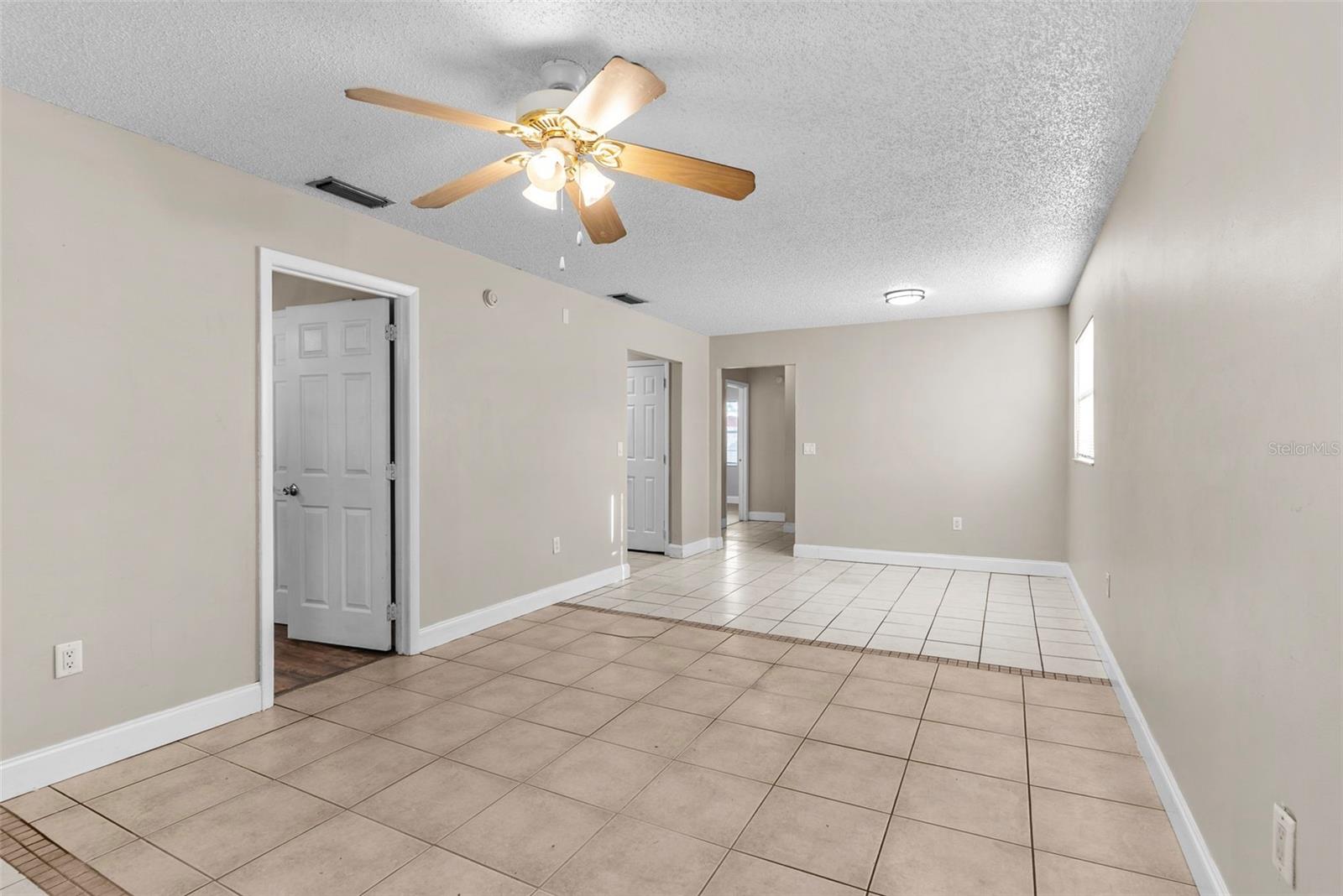 ALAMO VILLAS - Residential Income