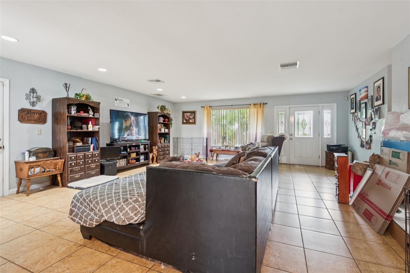 225 SHERWOOD LANE