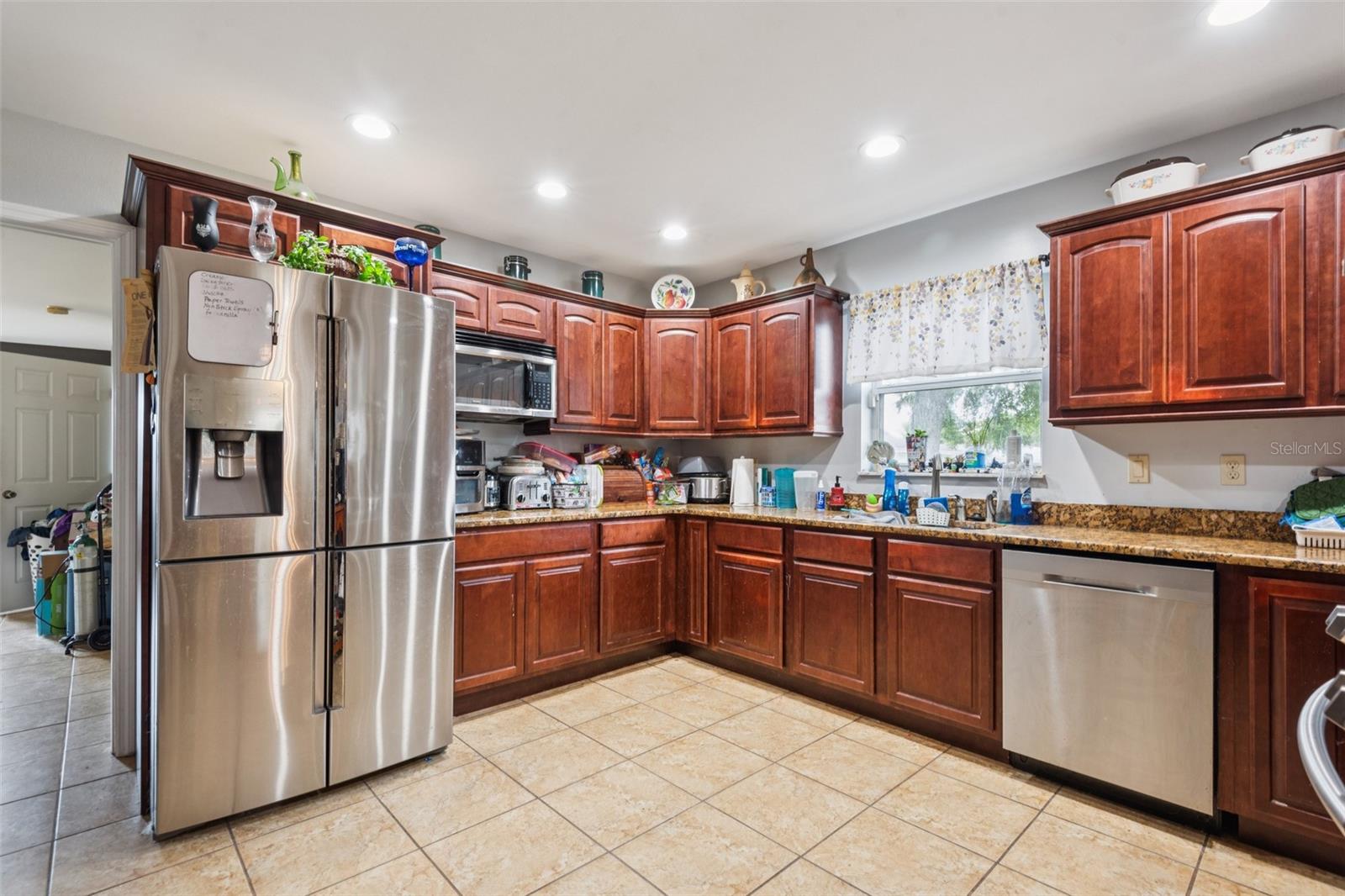 225 SHERWOOD LANE
