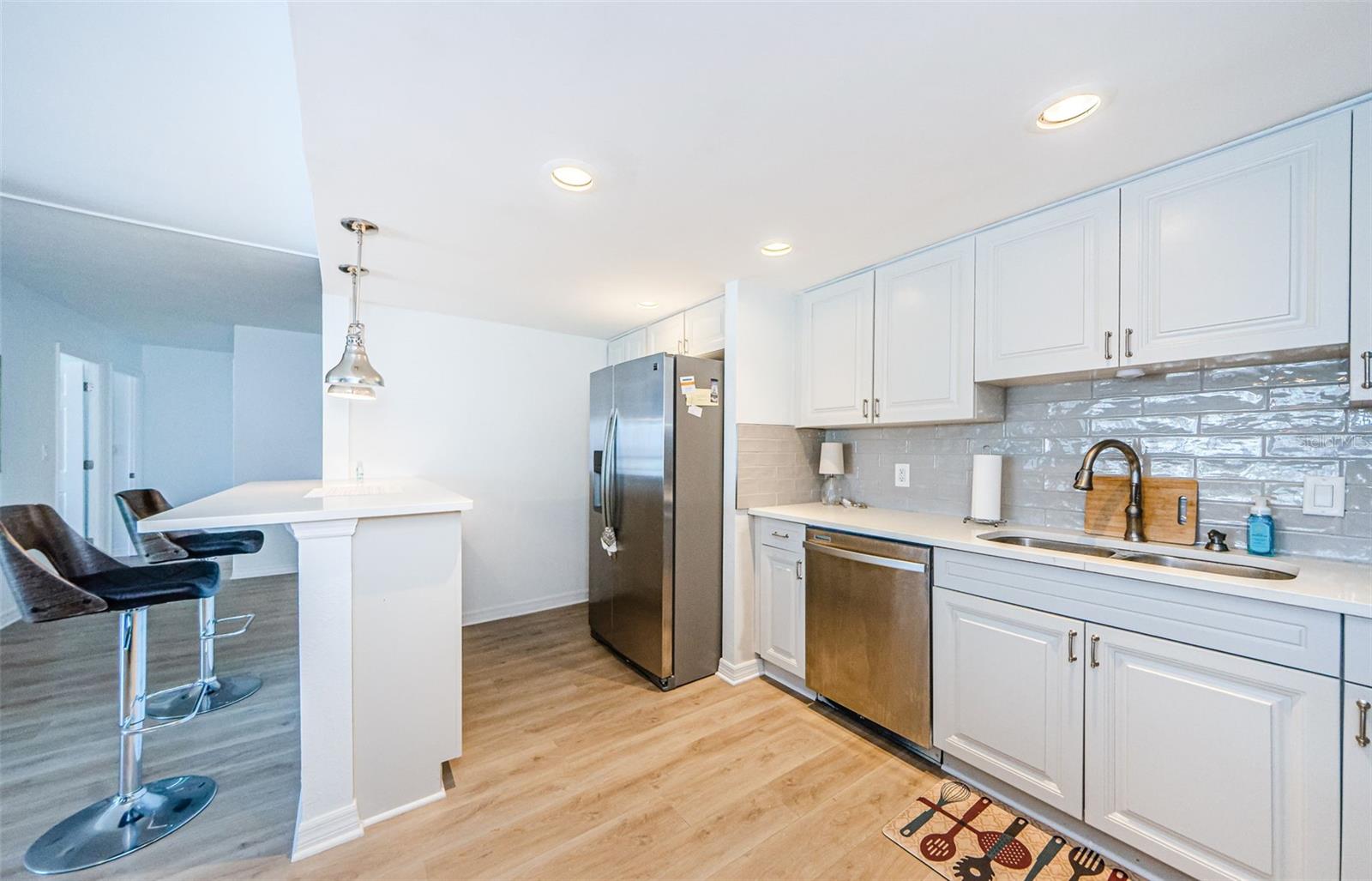 CLEARWATER POINT 8 TENNIS - Residential Lease