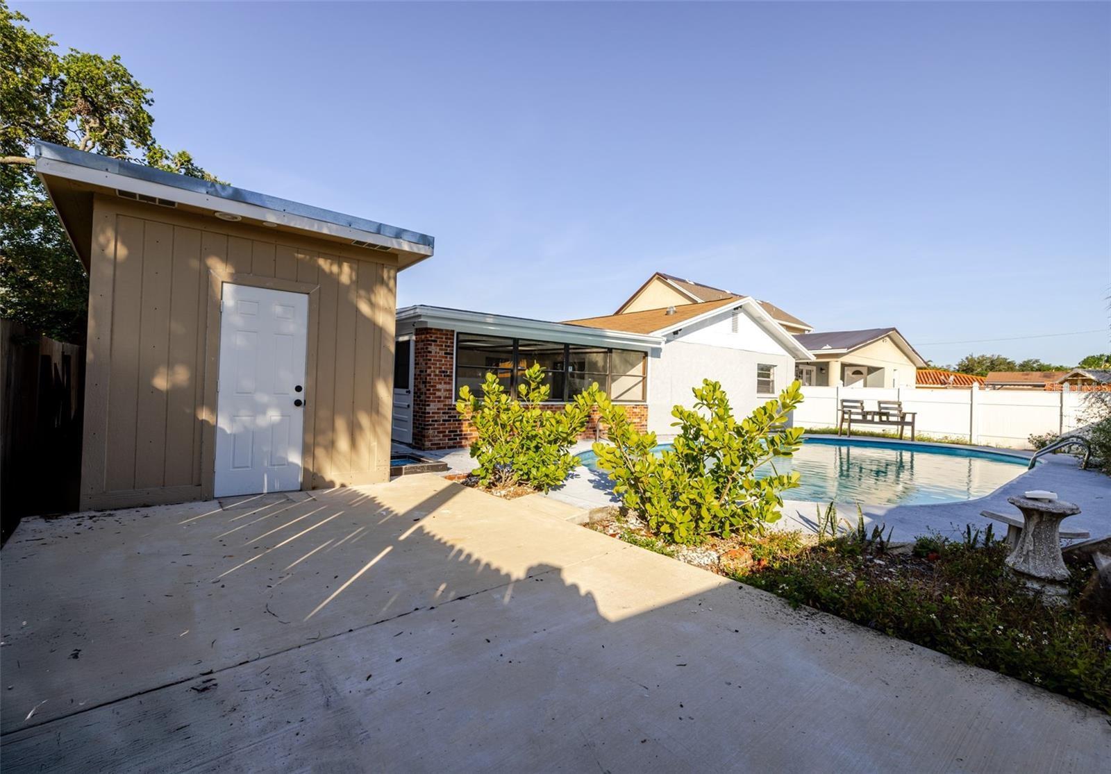 TAMPA SHORES INC #1 UN 1A REP - Residential