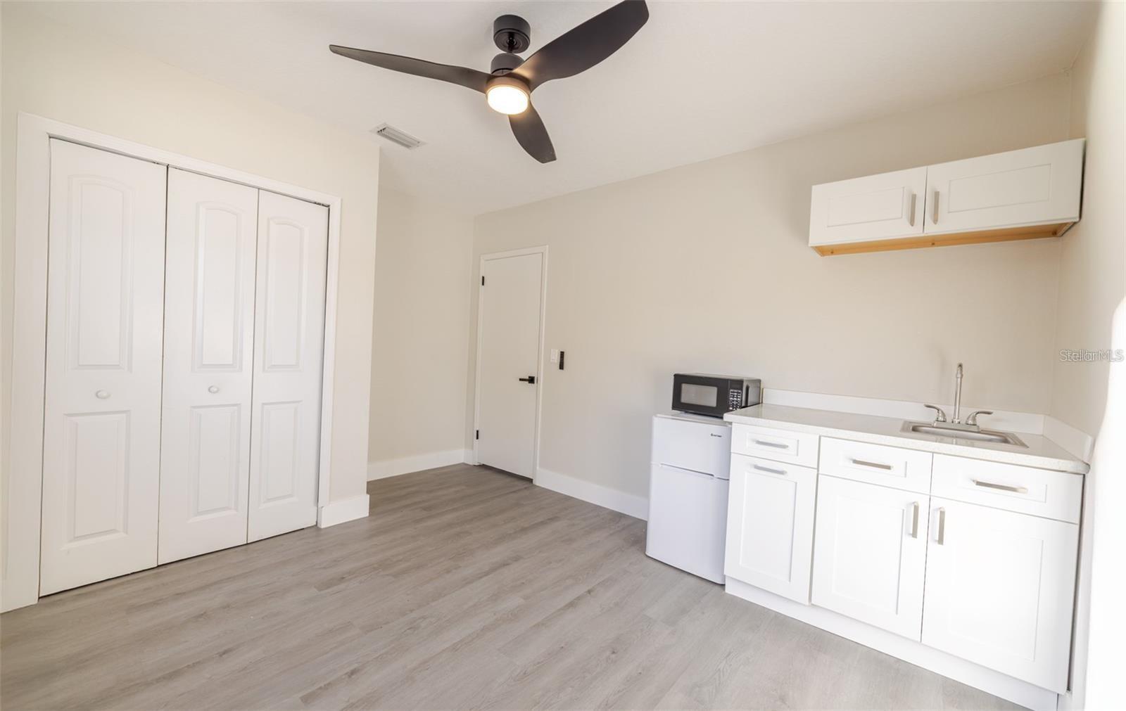 TAMPA SHORES INC #1 UN 1A REP - Residential