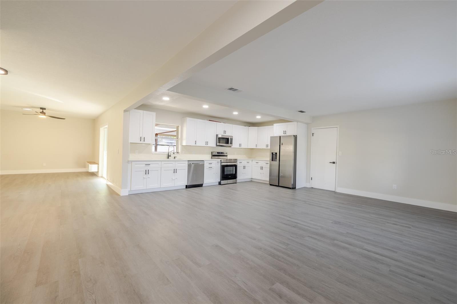 TAMPA SHORES INC #1 UN 1A REP - Residential