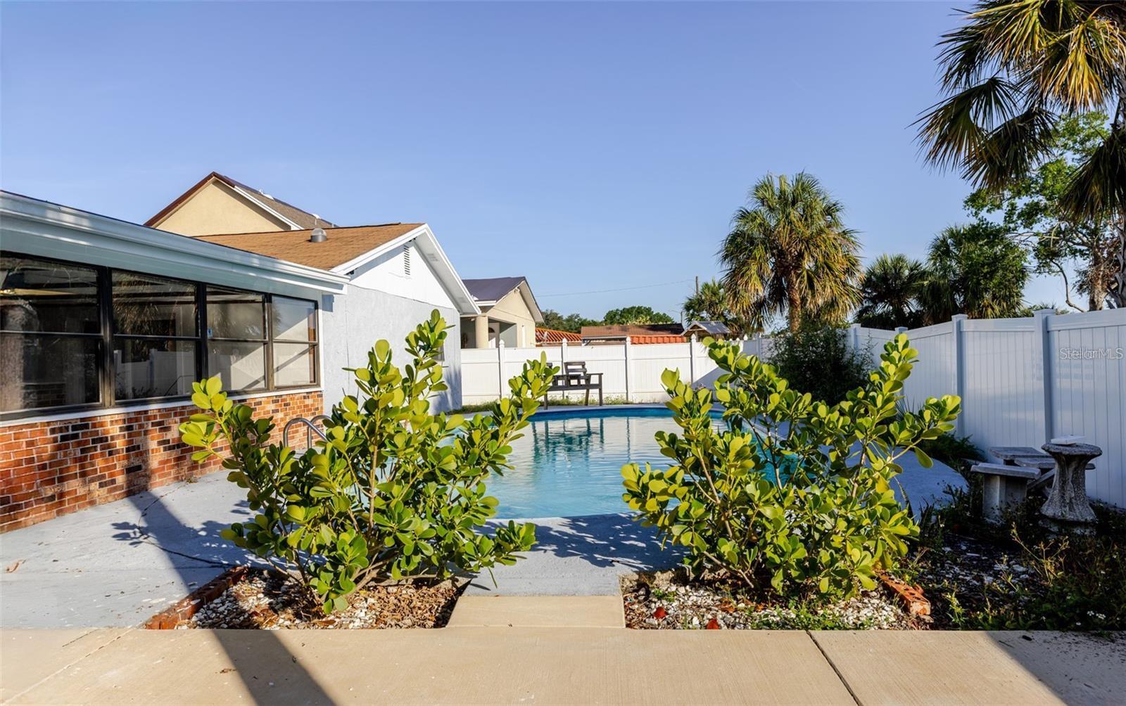 TAMPA SHORES INC #1 UN 1A REP - Residential