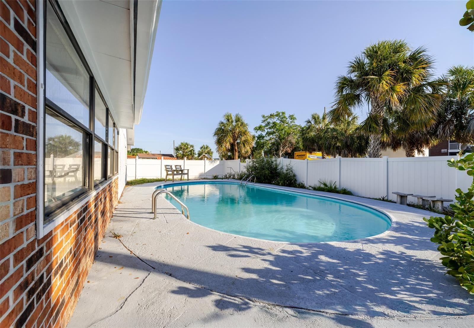 TAMPA SHORES INC #1 UN 1A REP - Residential