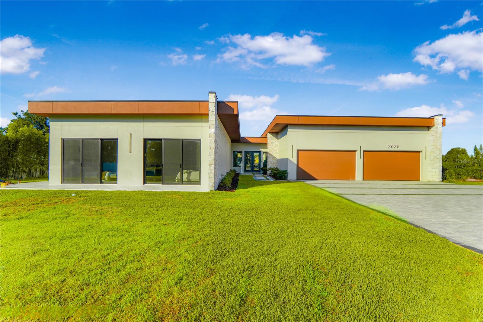 6208 WINTER GARDEN VINELAND ROAD