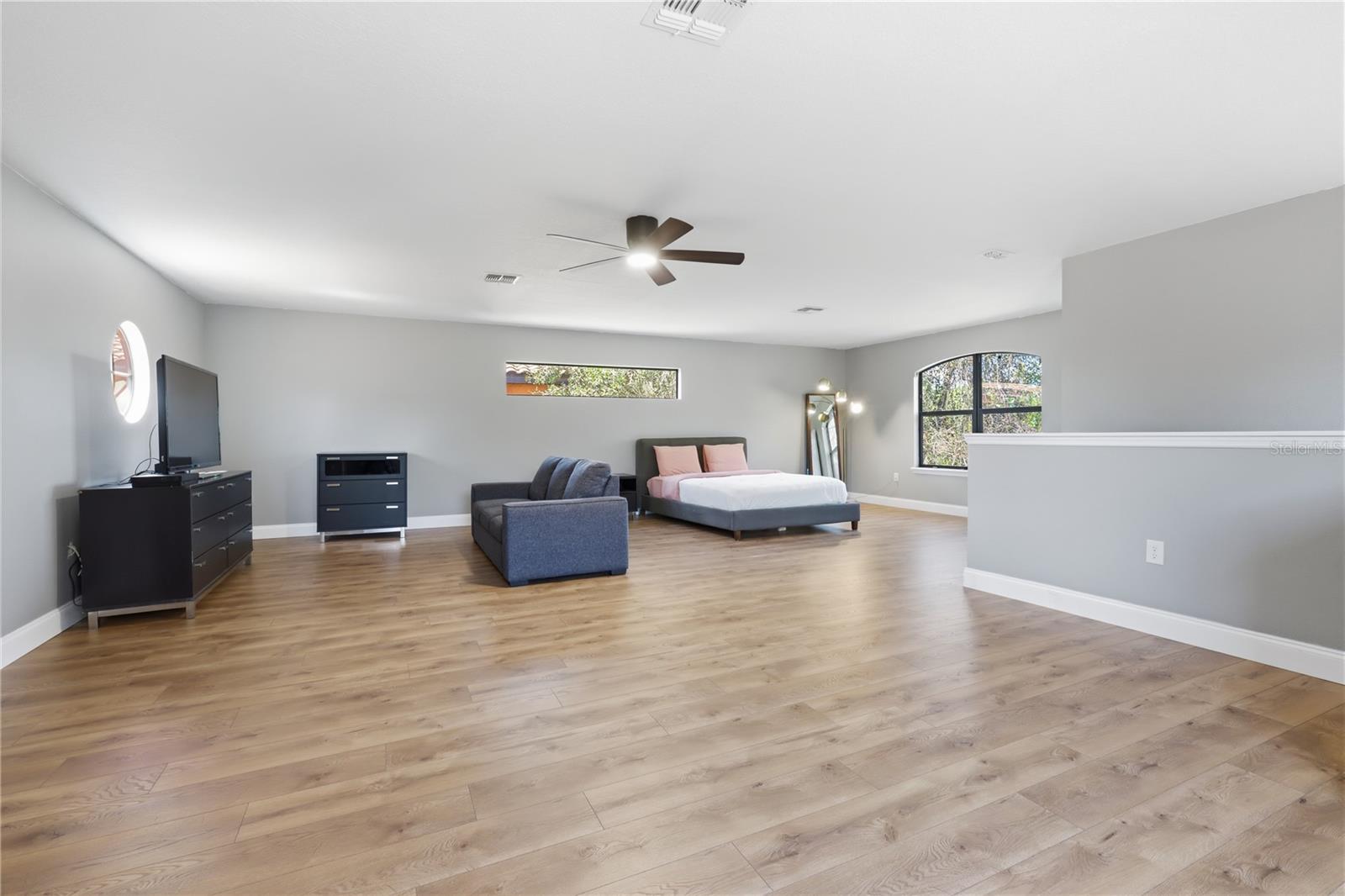 RIVIERA BELLA UNIT 01 - Residential