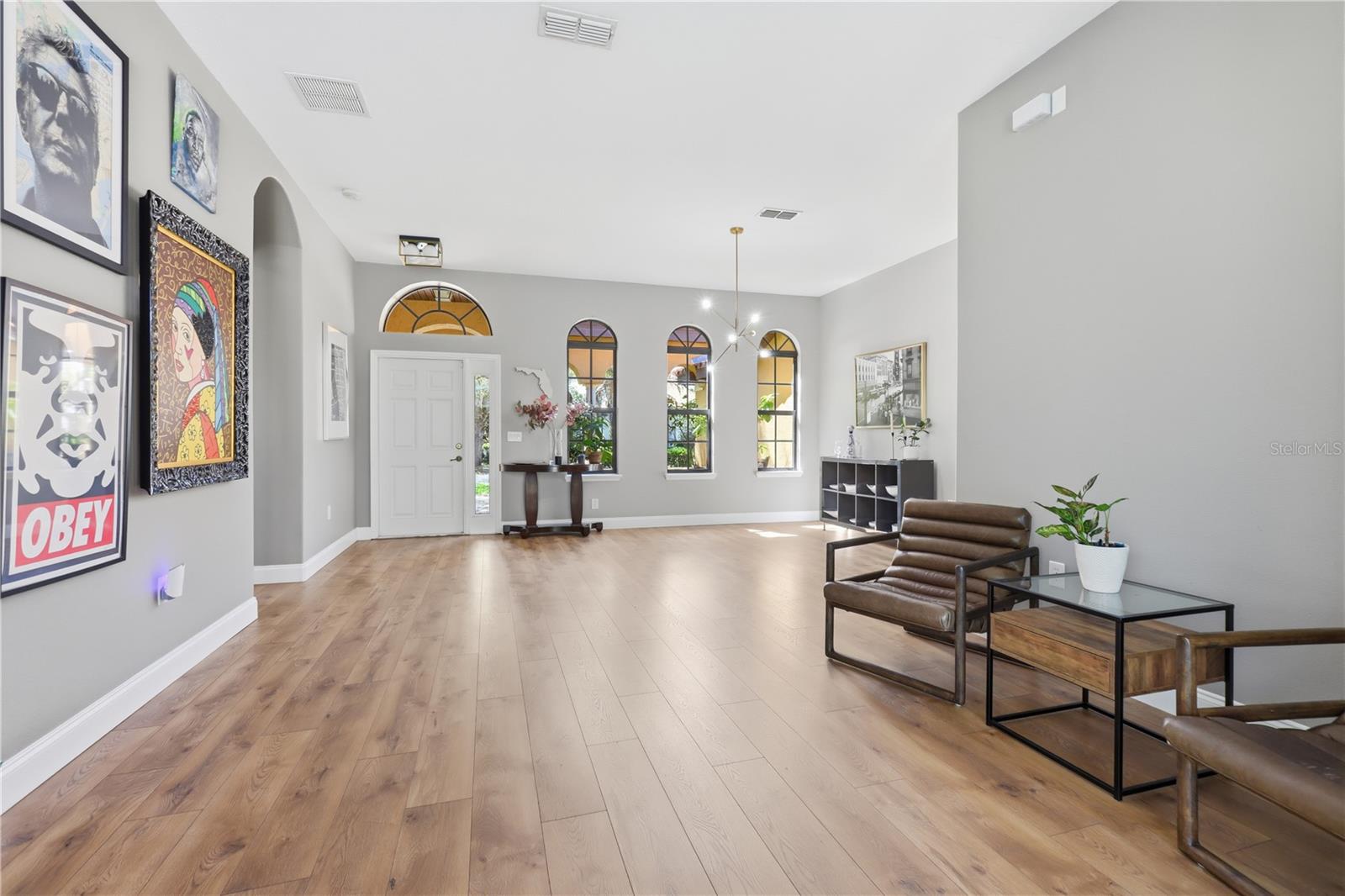 RIVIERA BELLA UNIT 01 - Residential