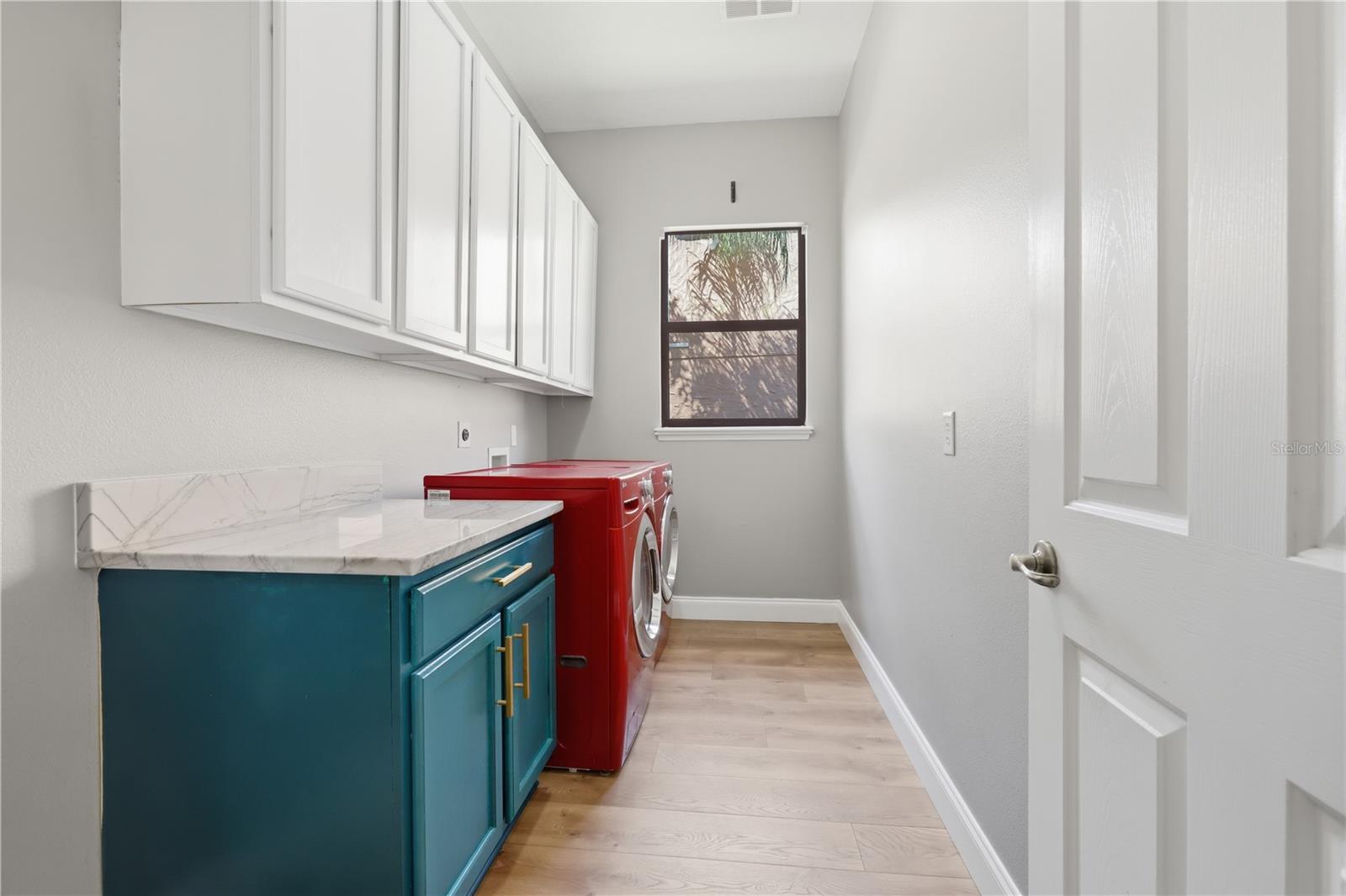 RIVIERA BELLA UNIT 01 - Residential