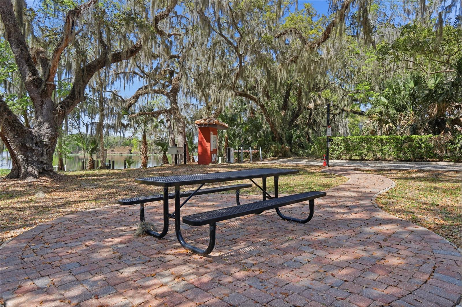 RIVIERA BELLA UNIT 01 - Residential