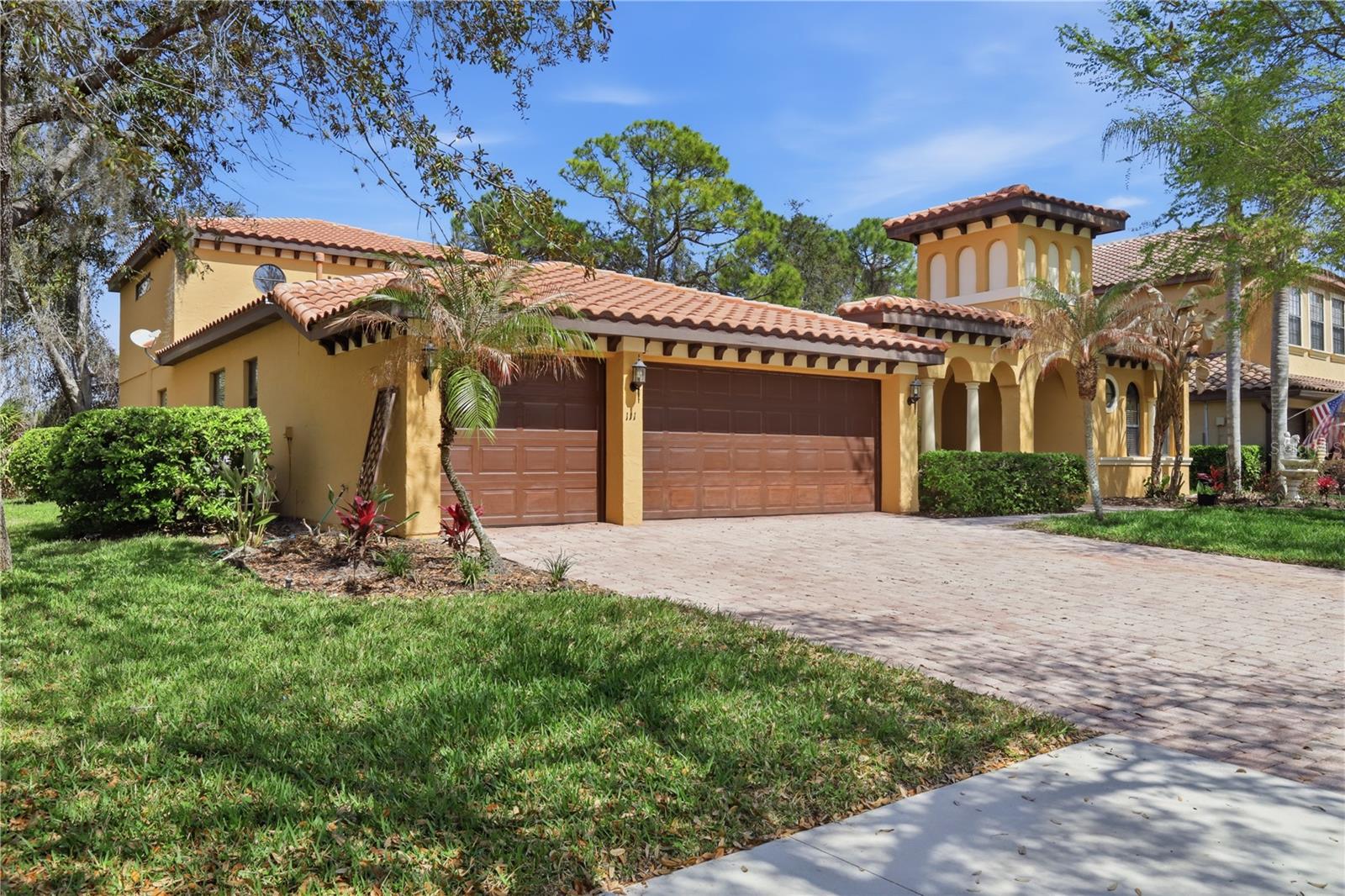 RIVIERA BELLA UNIT 01 - Residential