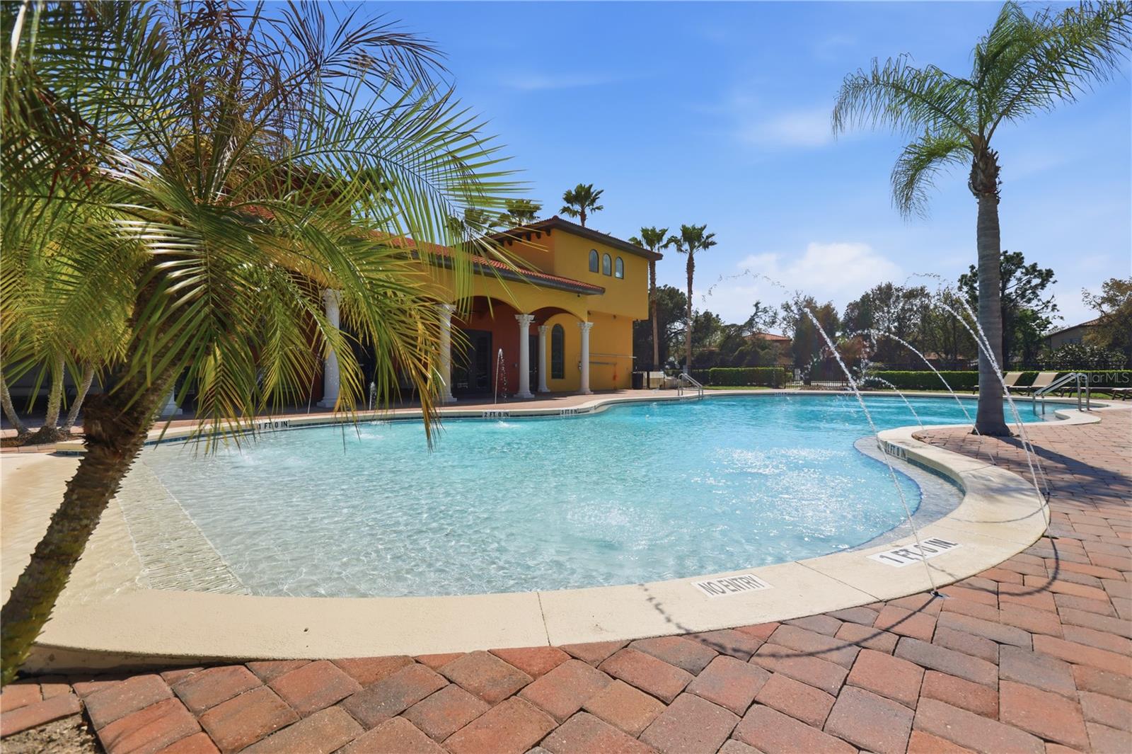 RIVIERA BELLA UNIT 01 - Residential