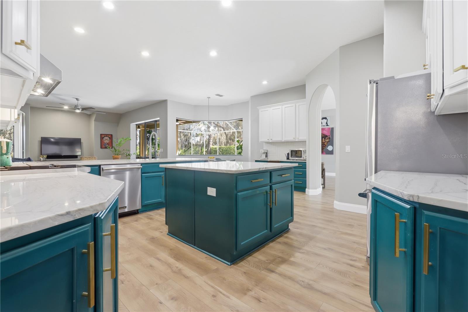 RIVIERA BELLA UNIT 01 - Residential