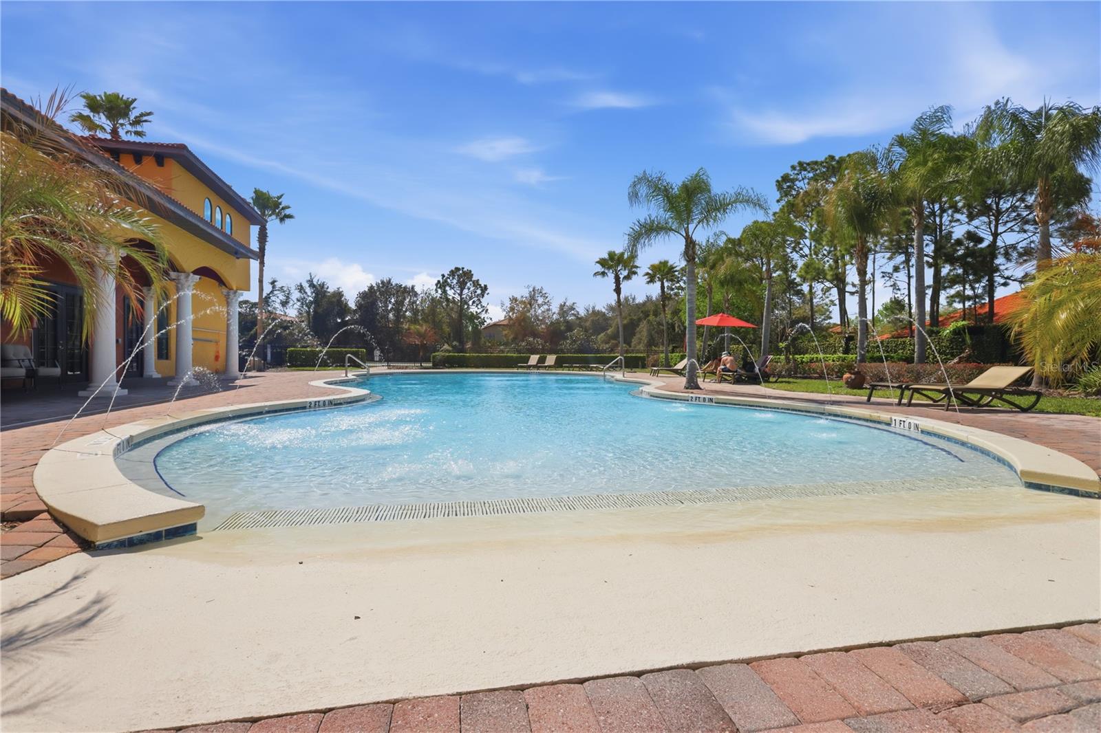 RIVIERA BELLA UNIT 01 - Residential