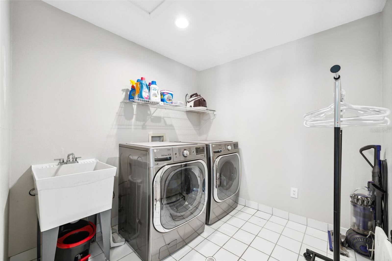 MONTICELLO PARK - Residential