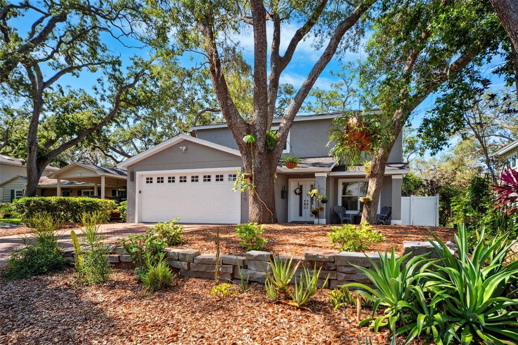 Photo of 1120 43rd Avenue N, St Petersburg, FL 33703 (MLS # TB8477382)