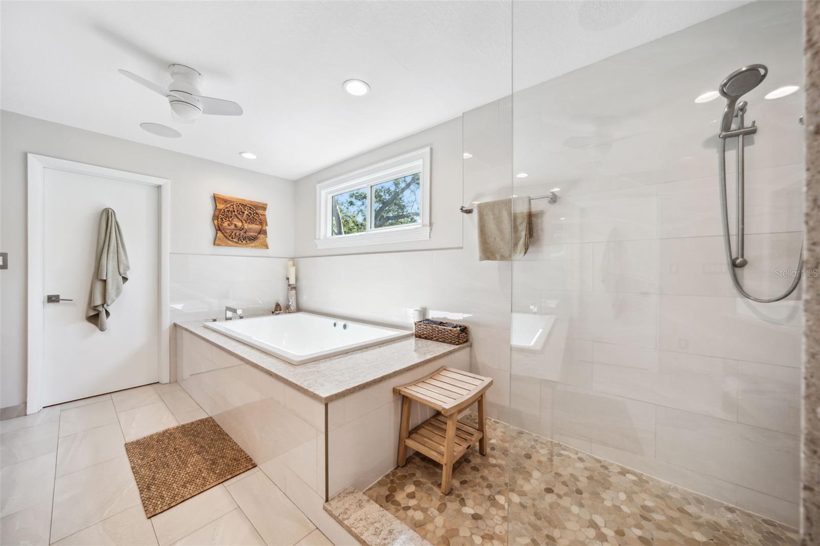 MONTICELLO PARK - Residential