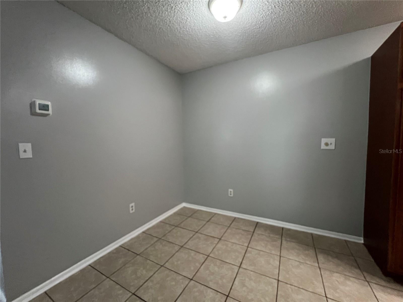 2458 GRASSY POINT DR 106