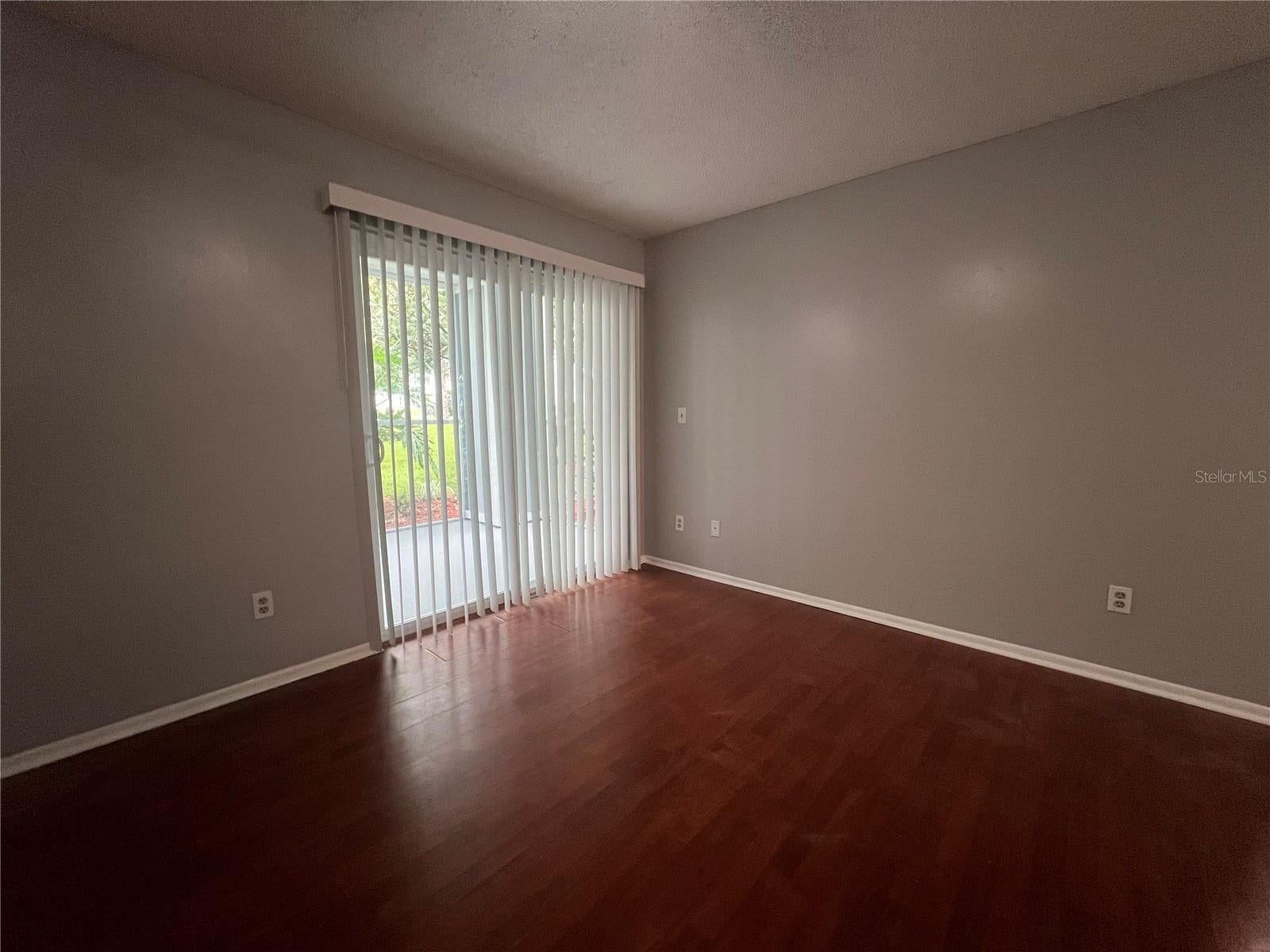 2458 GRASSY POINT DR 106