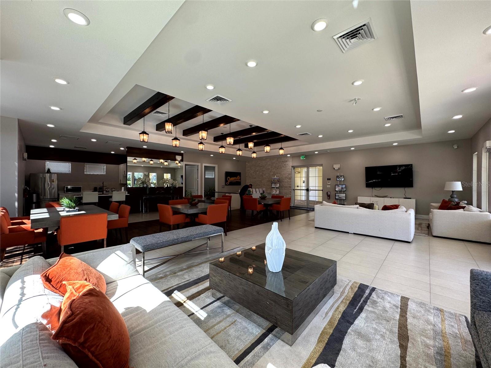 SUMMERVILLE RESORT - Residential Lease