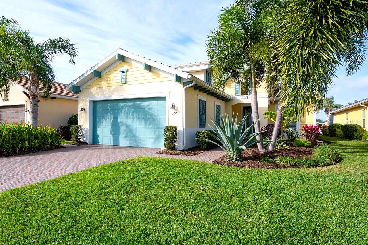 1022 OVERLOOK COURT