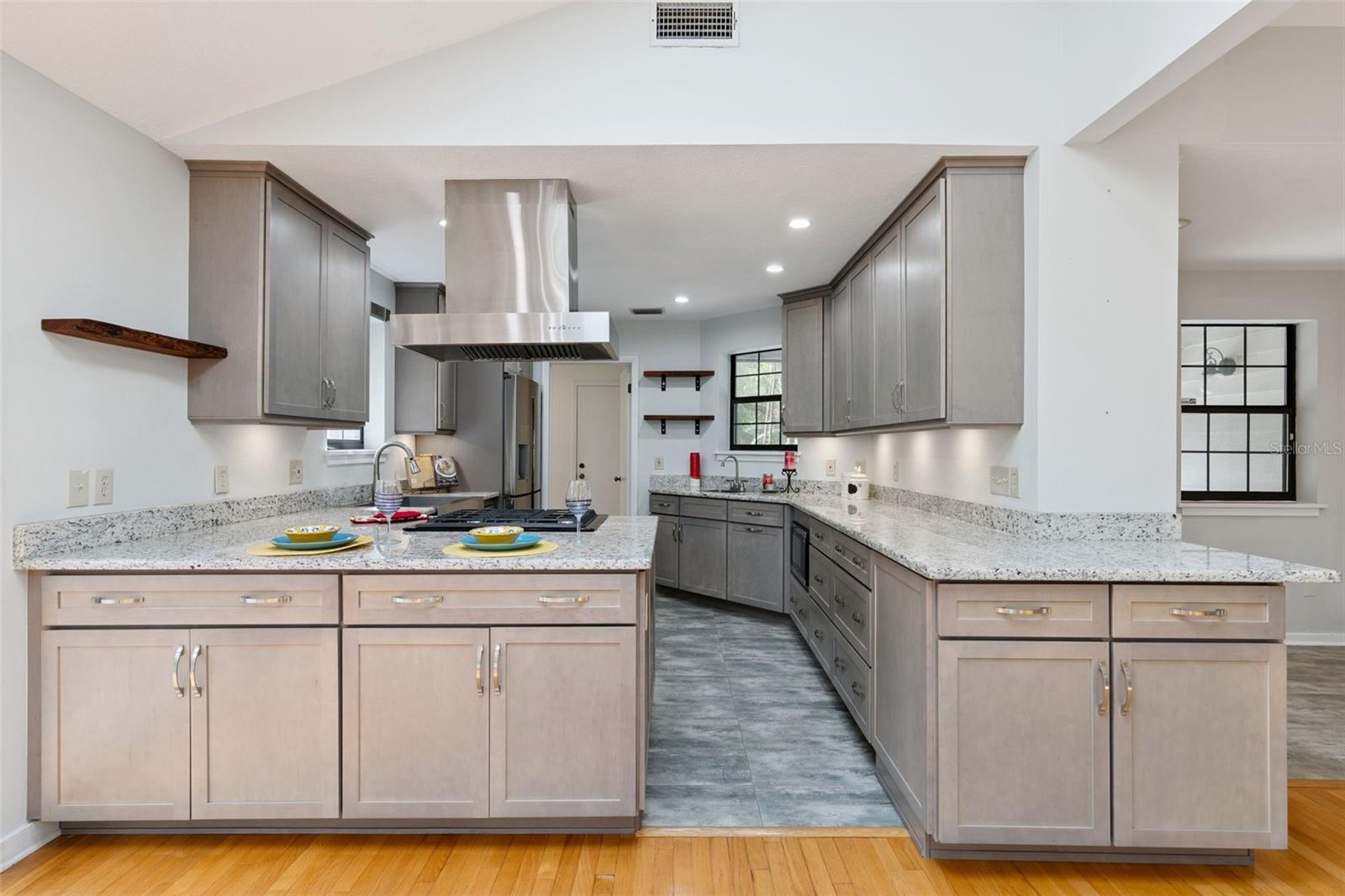 LAKE PICKET WOODS 5 ACRE DEV - Residential