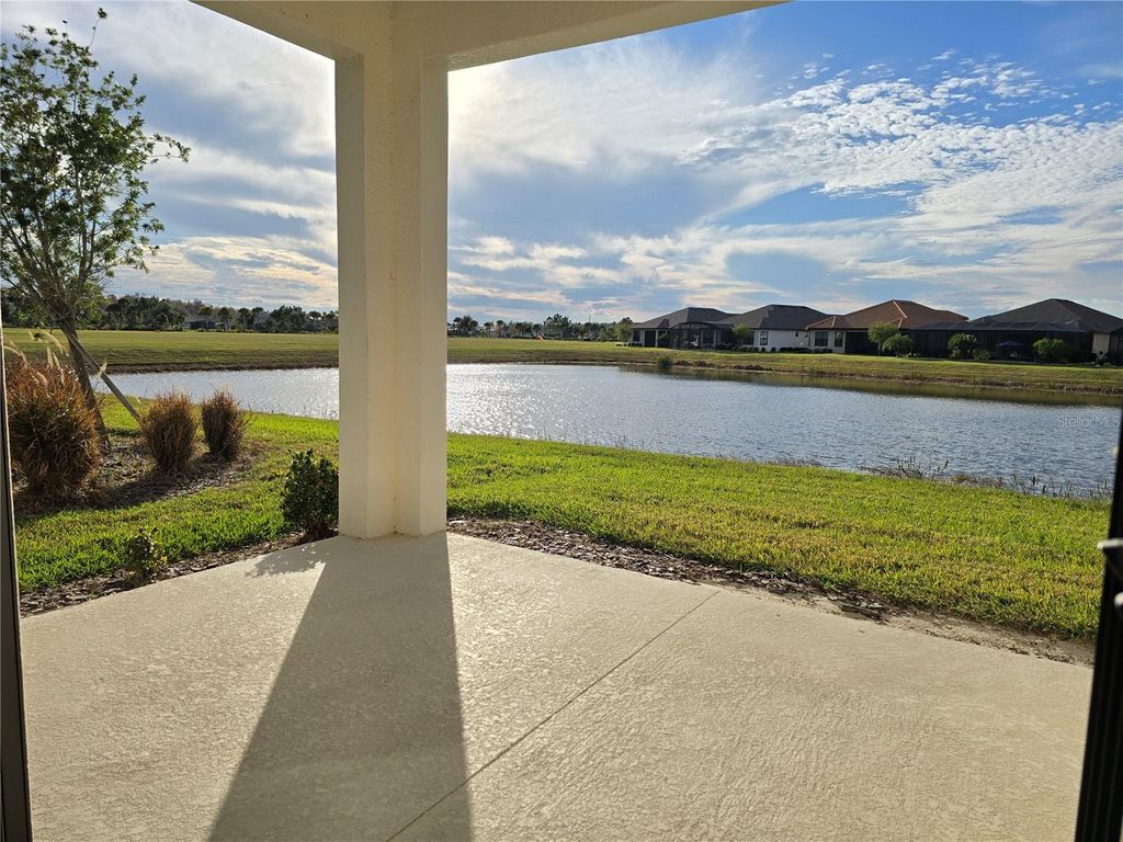 Photo of 738 Via Como Street, Kissimmee, FL 34759 (MLS # O6371876)