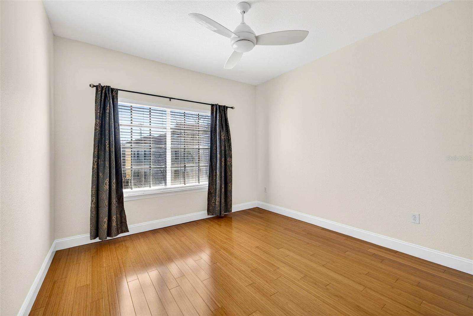 ARLINGTON PARK CONDO - Residential