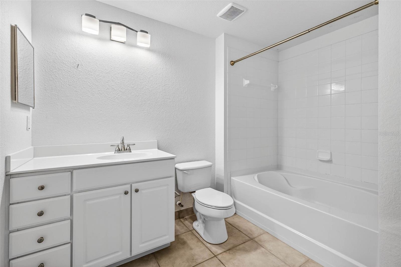 ARLINGTON PARK CONDO - Residential