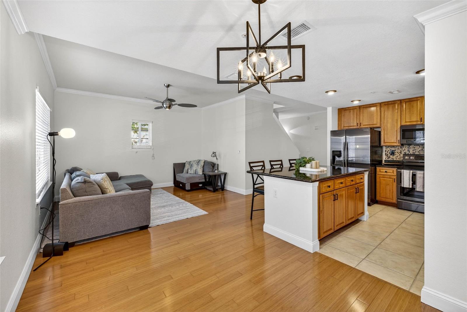 ARLINGTON PARK CONDO - Residential