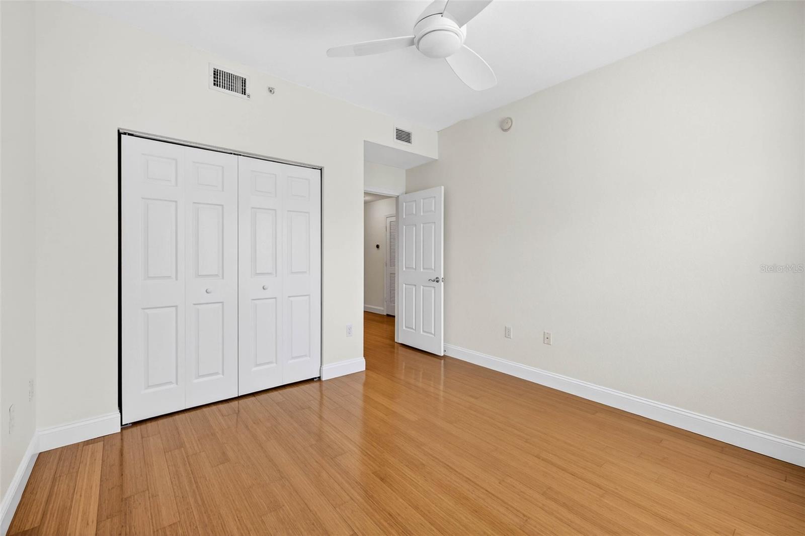 ARLINGTON PARK CONDO - Residential