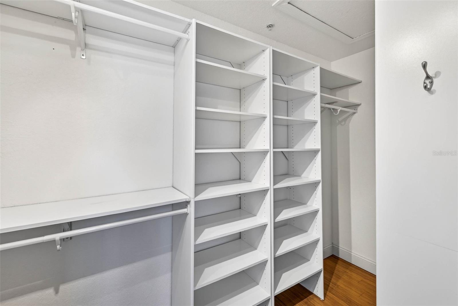 ARLINGTON PARK CONDO - Residential