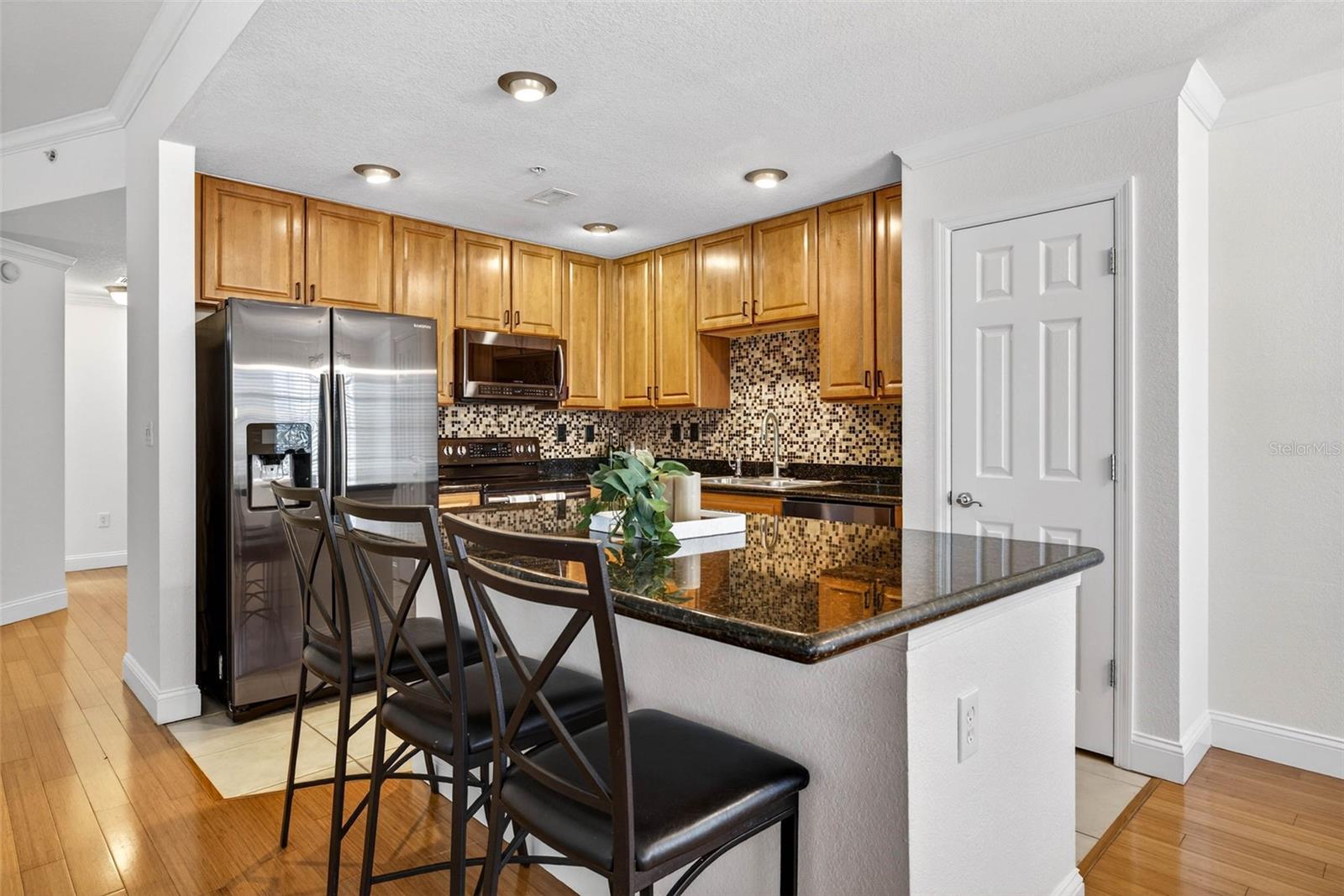 ARLINGTON PARK CONDO - Residential